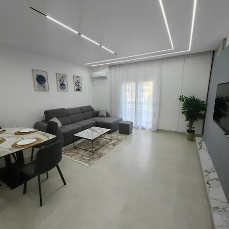 Luxury Harbour Side With Parking Lejlighed *