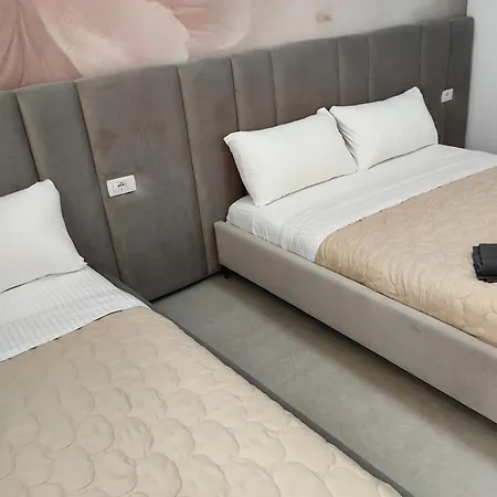 Lejlighed Luxury Harbour Side With Parking Vlorë